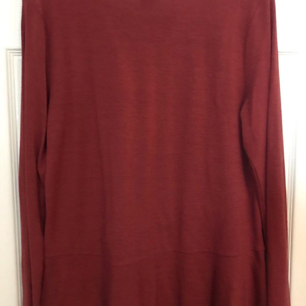 Large rust top - Picture 2 of 3